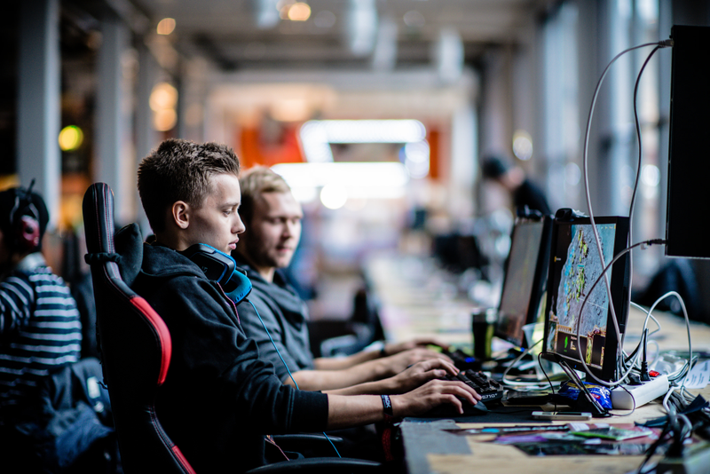 Illustration for article titled World's Biggest LAN Party Had Over 22,000 Computers, Looked Awesome